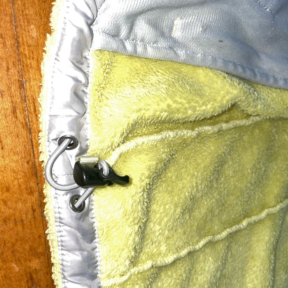 The North Face Light Yellow Fleece Jacket - Picture 11 of 15
